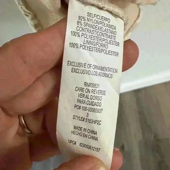 My Michelle White Lace Dress, Size 3 Juniors bridesmaid, fit n’ flare, classsic - Picture 4 of 8